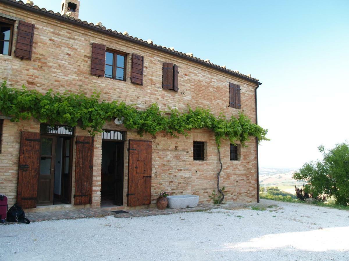 L'Infinito Bed & Breakfast Mombaroccio Eksteriør bilde