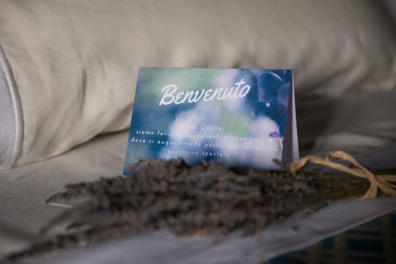 L'Infinito Bed & Breakfast Mombaroccio Eksteriør bilde